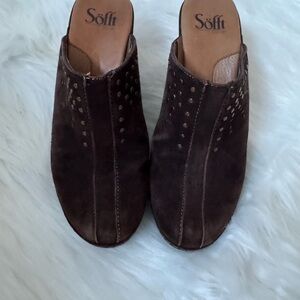 Sofft leather studded mule/clog Women's Brown Suede Mules